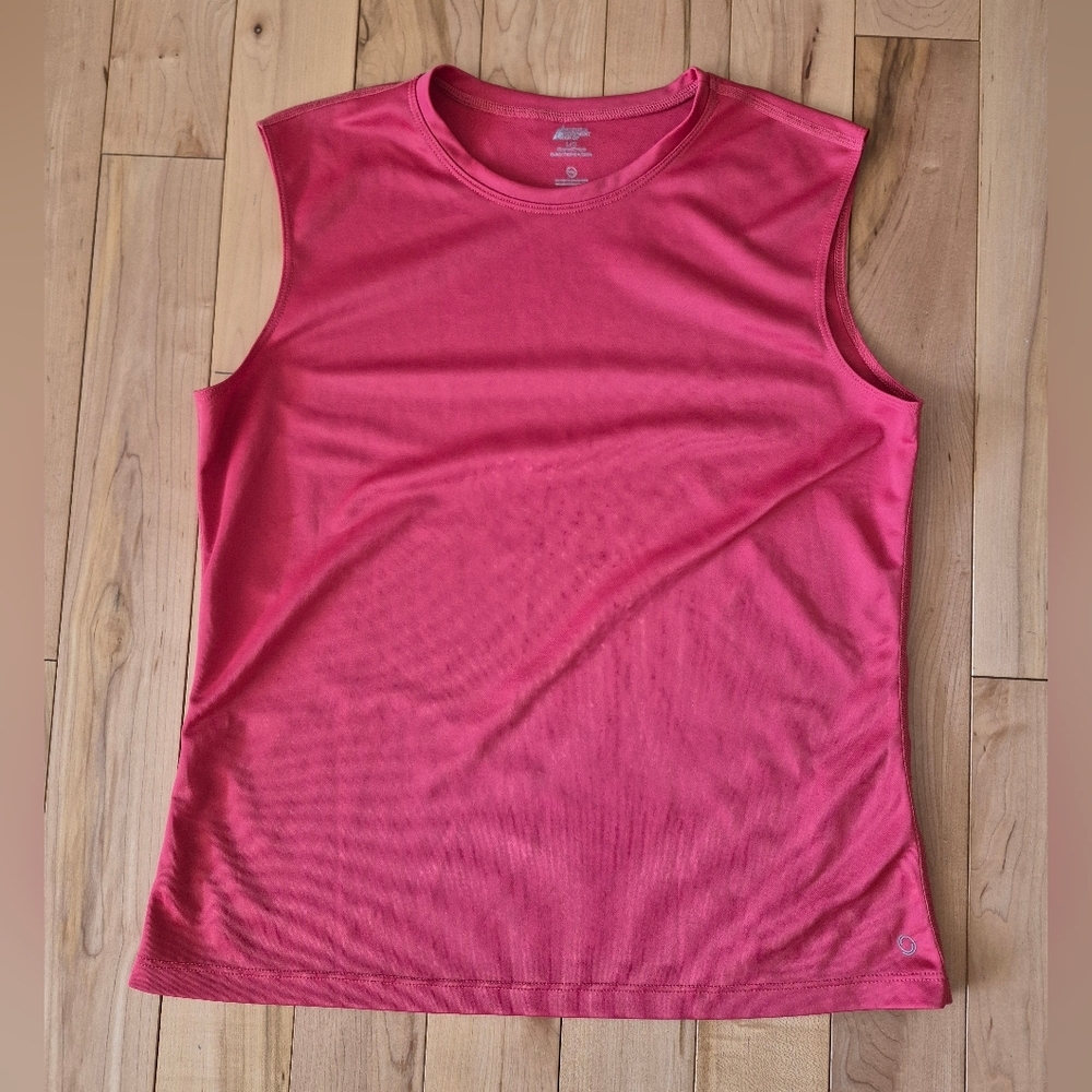 MEC women's size large tank top
